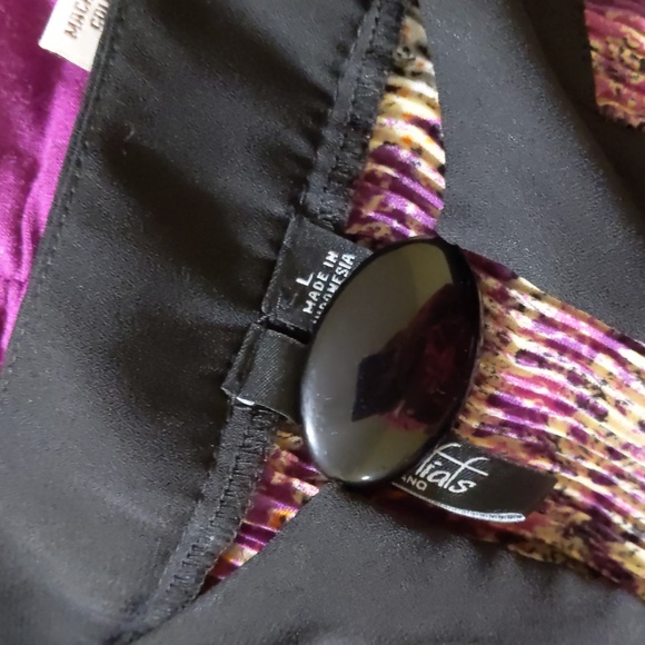 Kim Rogers/Essentials by Milano both sz lg - Picture 3 of 4